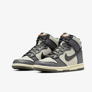 Dunk High “Grey/Sail”